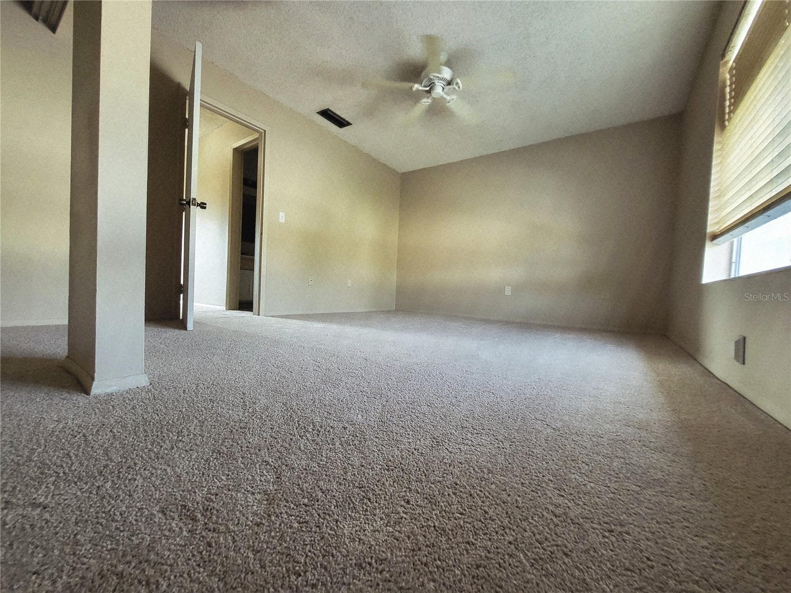 2707 HIDDEN LAKE BLVD #D