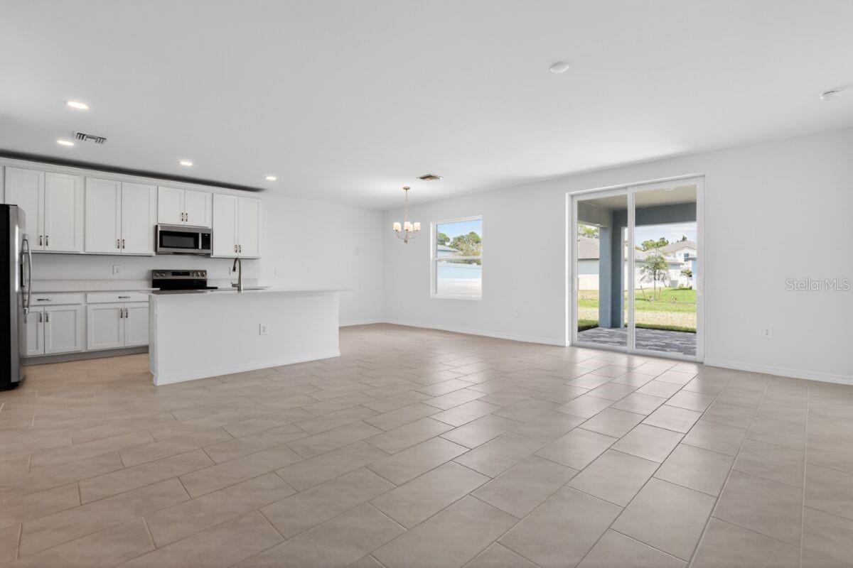 9509 VIBRANT LN