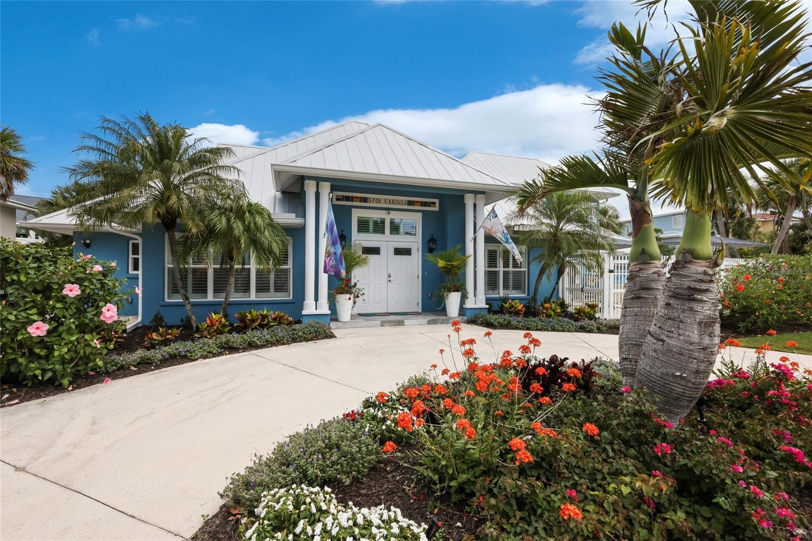 5701 CARISSA ST