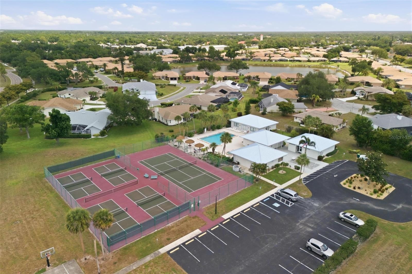 3016 SAIL POINTE CIR #4A
