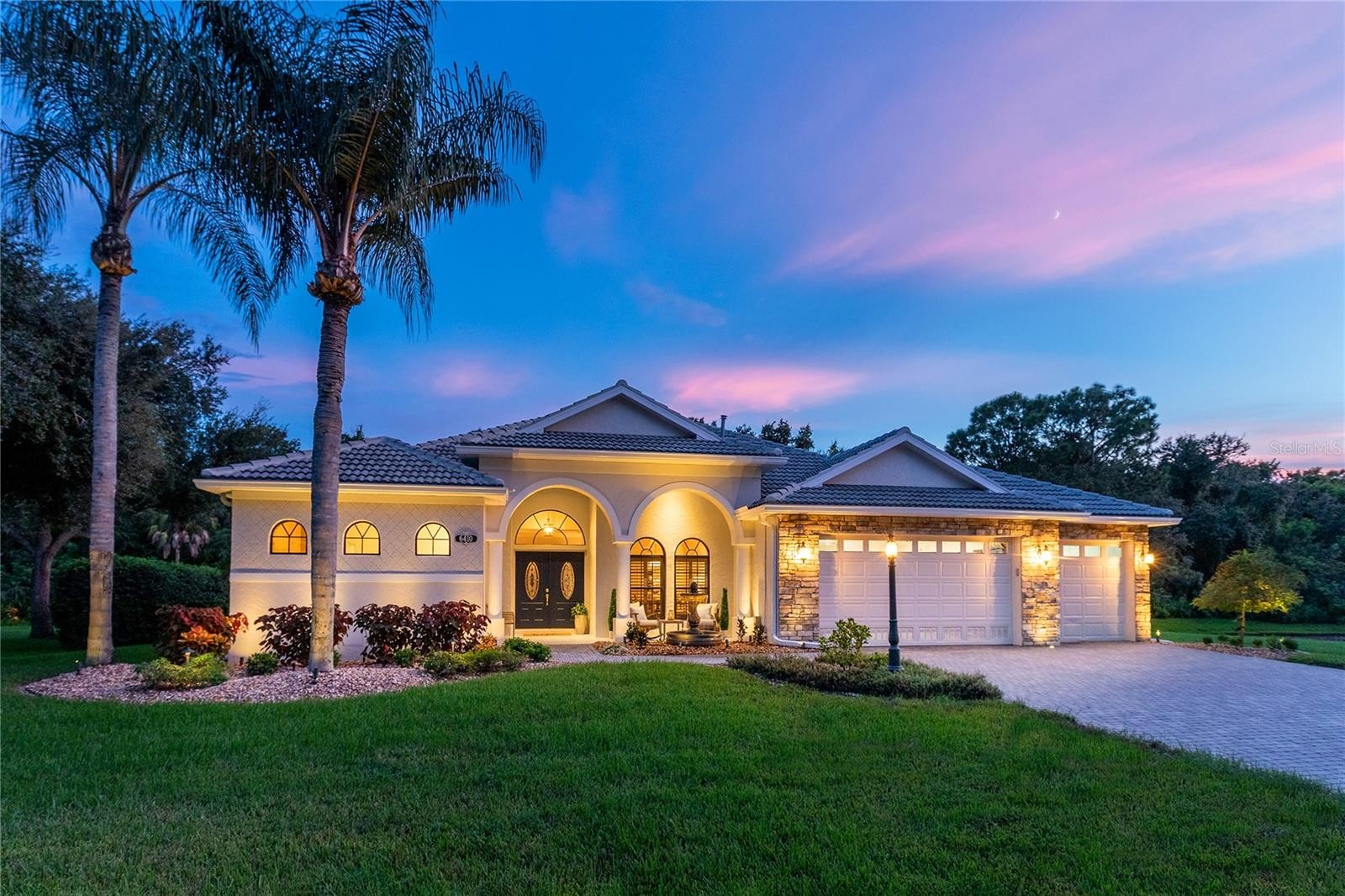 6410 BUTLERS CREST DR