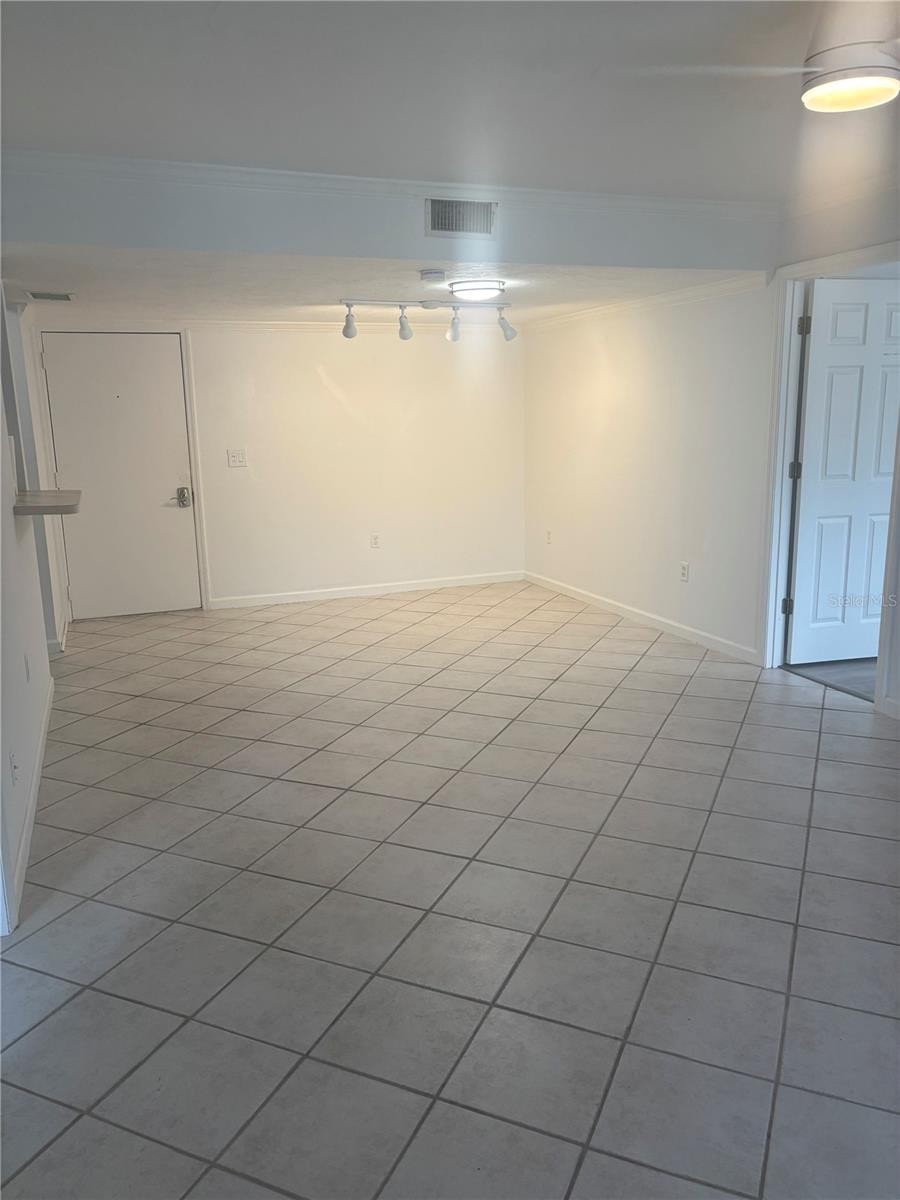 503 ALBEE FARM RD #B28