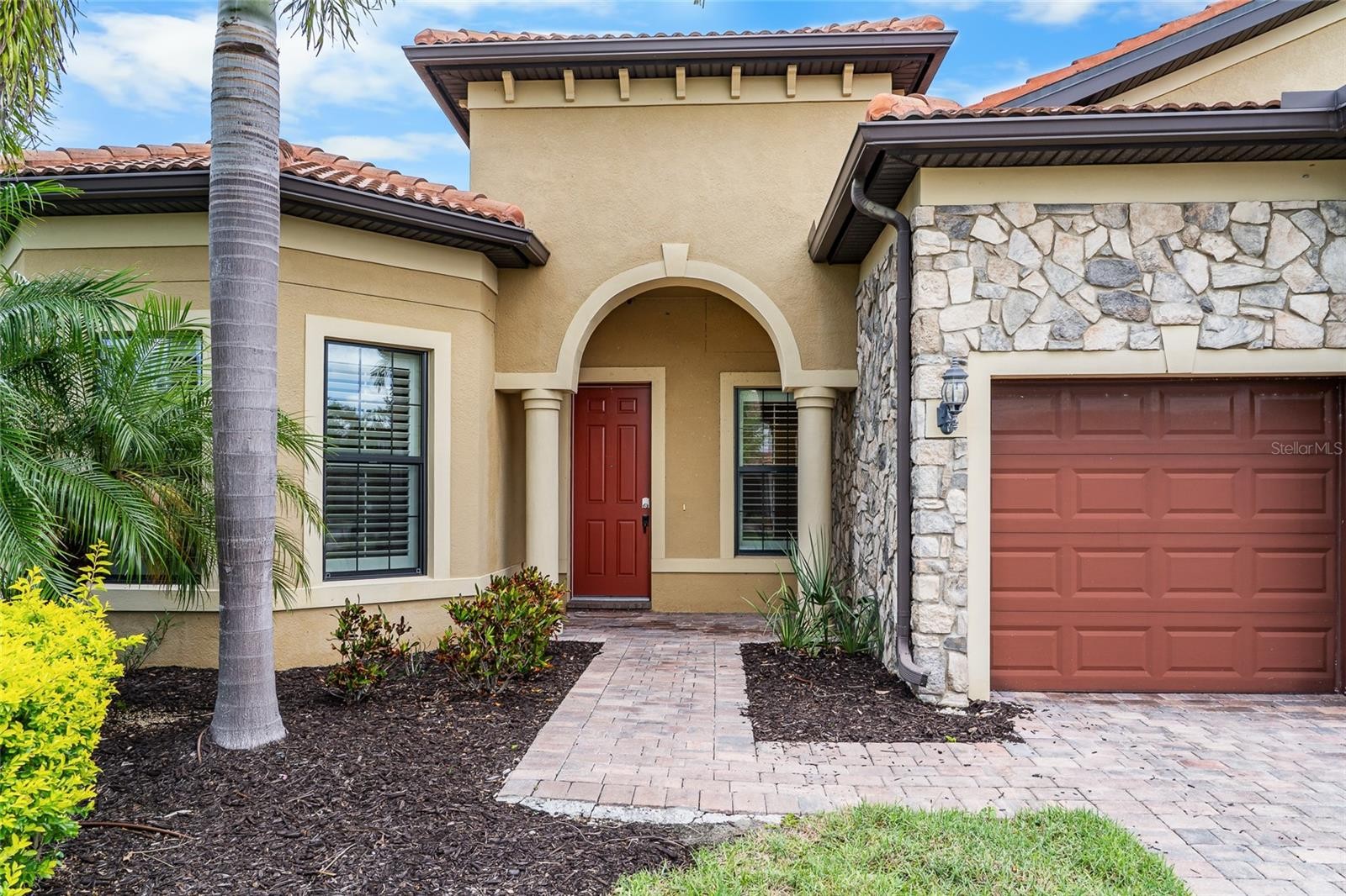 5700 SWEET LEAF WAY