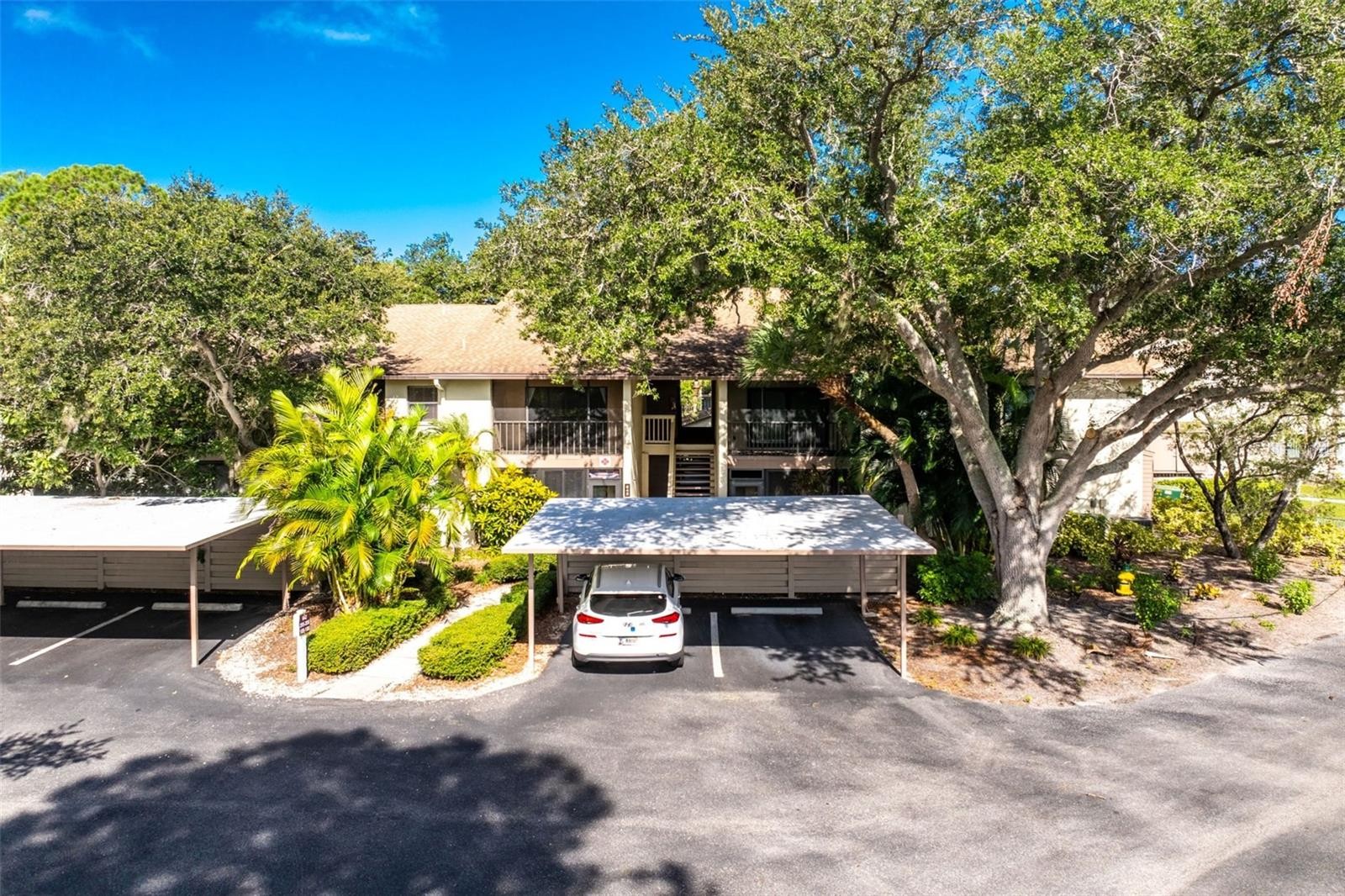642 BIRD BAY DR E #205