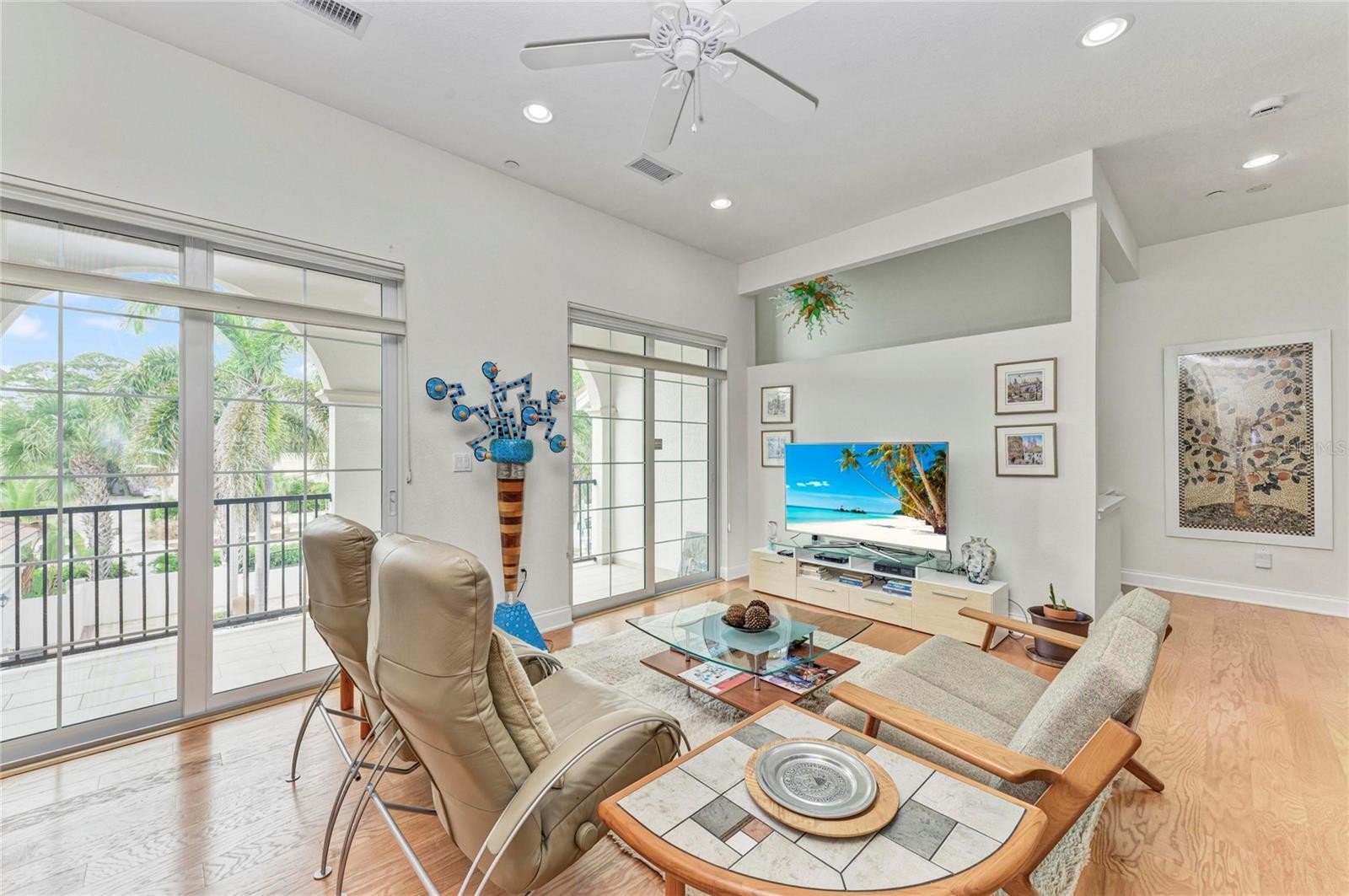 435 NOKOMIS AVE S #312