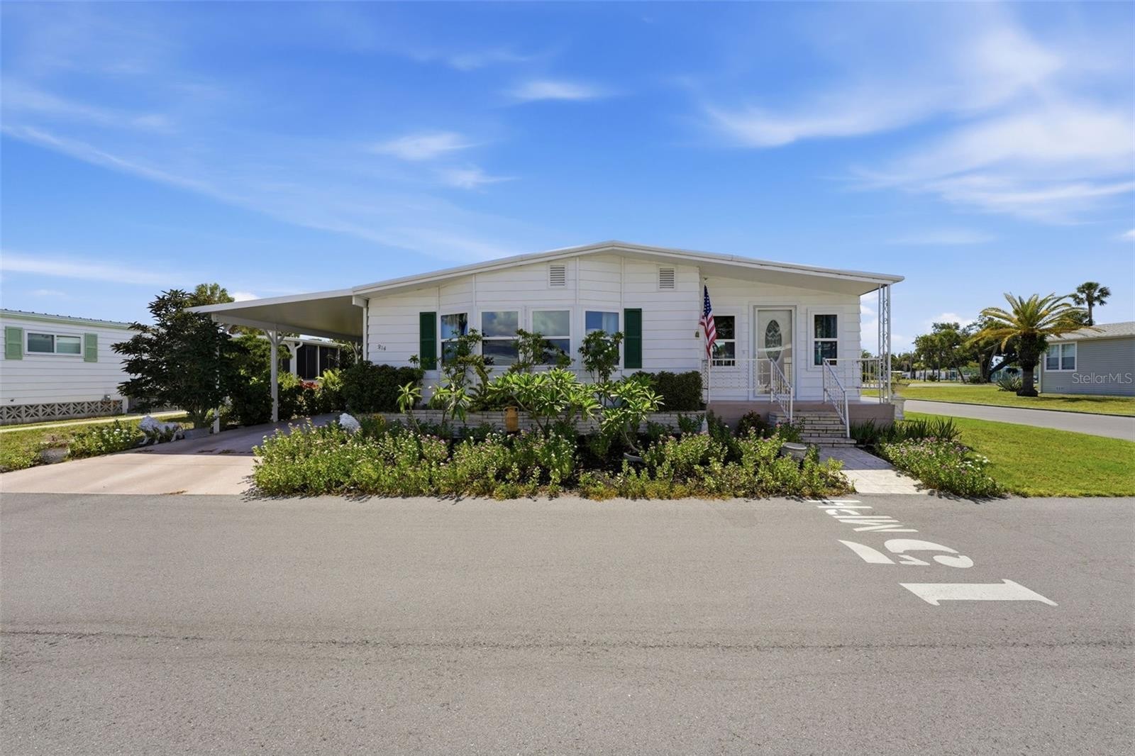 814 GRADO DR