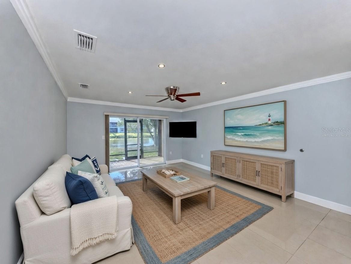 2616 HIDDEN LAKE DR N #A