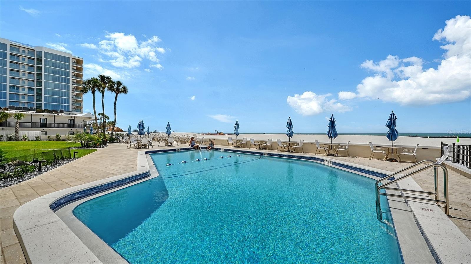 800 BENJAMIN FRANKLIN DR #202