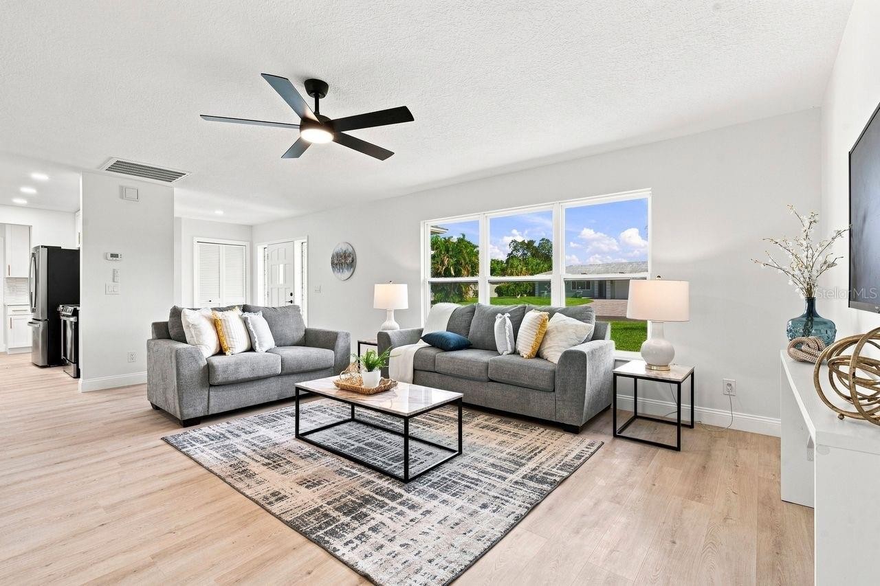 212 GIOTTO DR