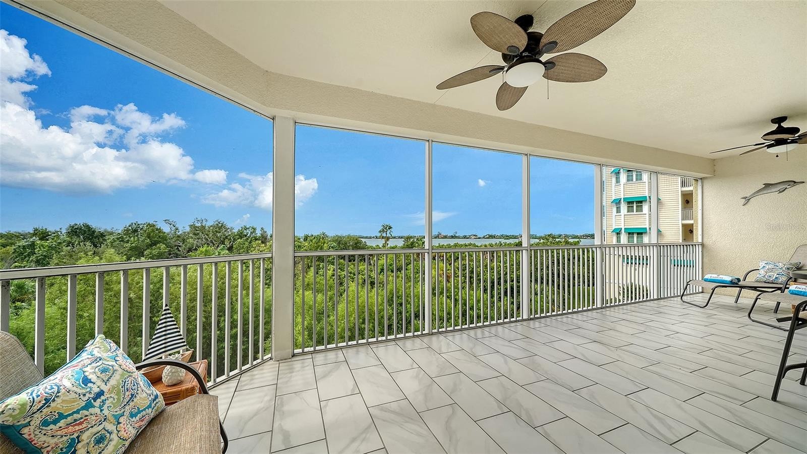 250 HIDDEN BAY DR #302