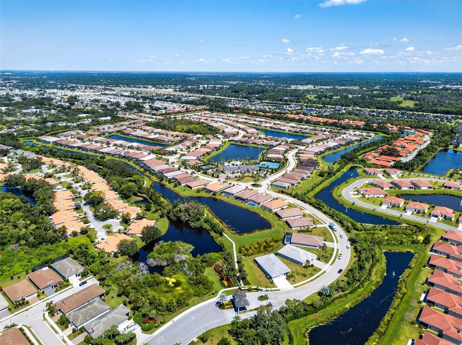 5858 LONG SHORE LOOP