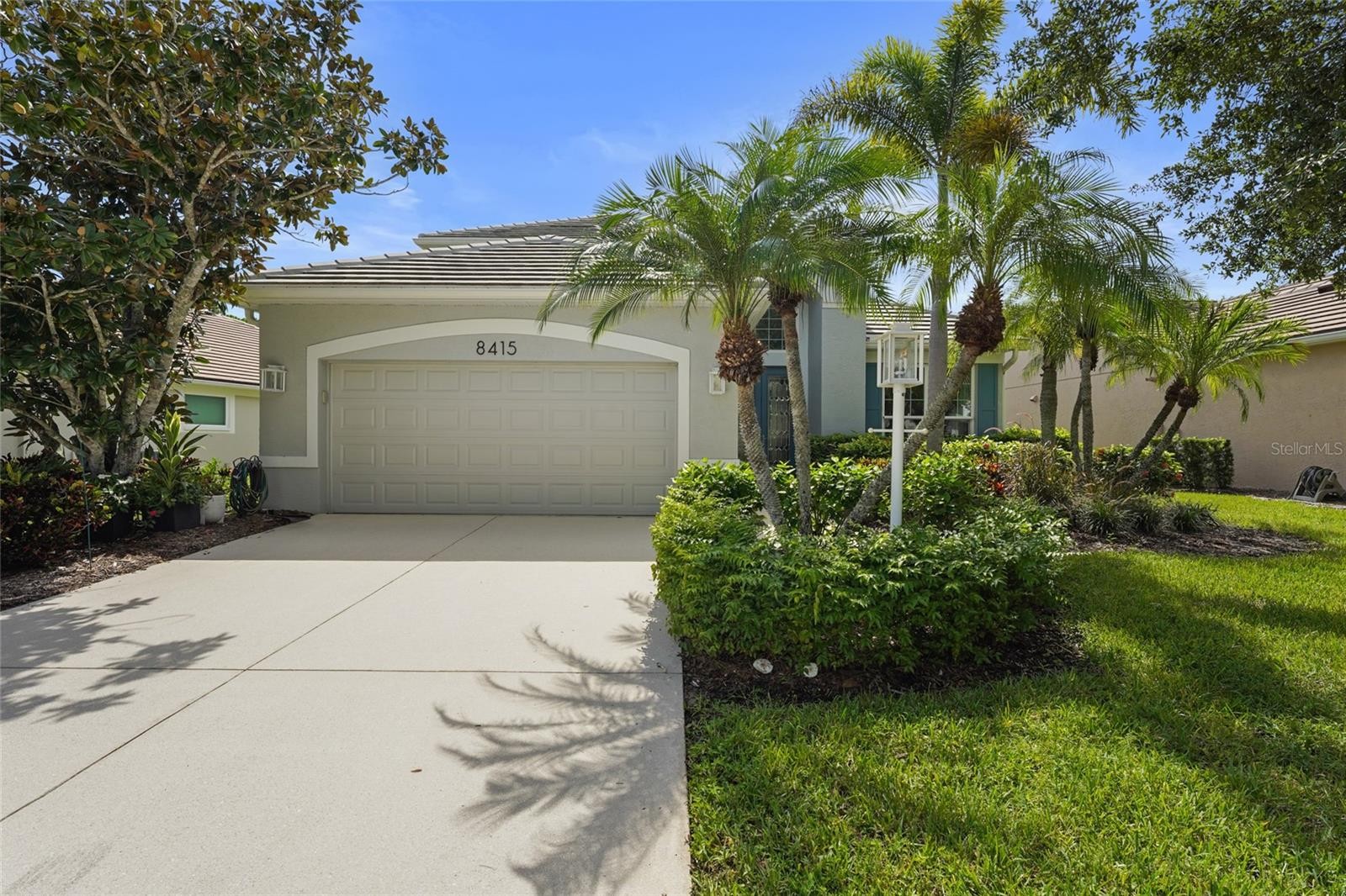 8415 WHISPERING WOODS CT