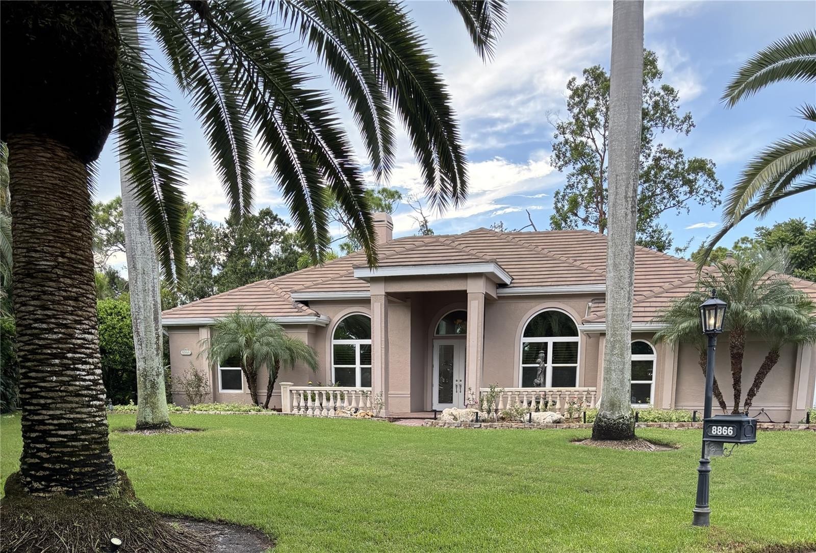 8866 BLOOMFIELD BLVD