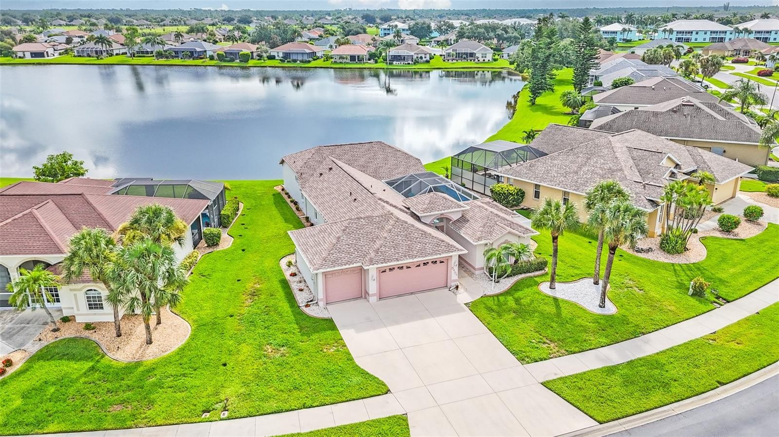 5494 SABAL TRACE DR