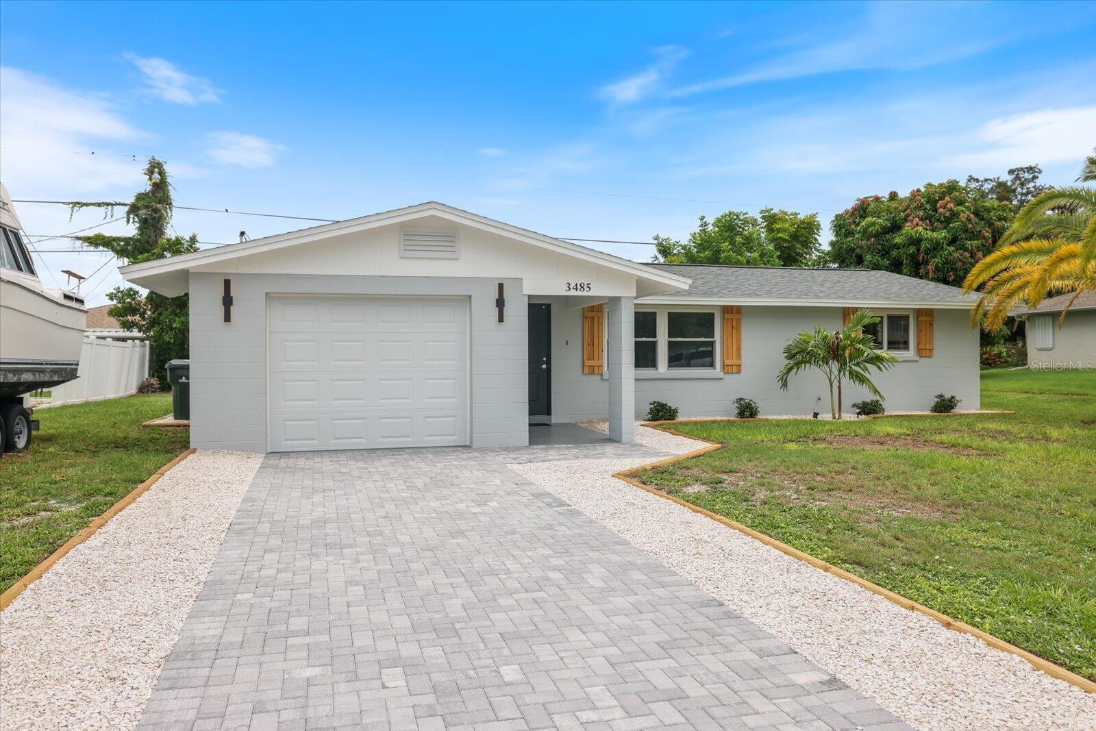 3485 ROSLYN RD