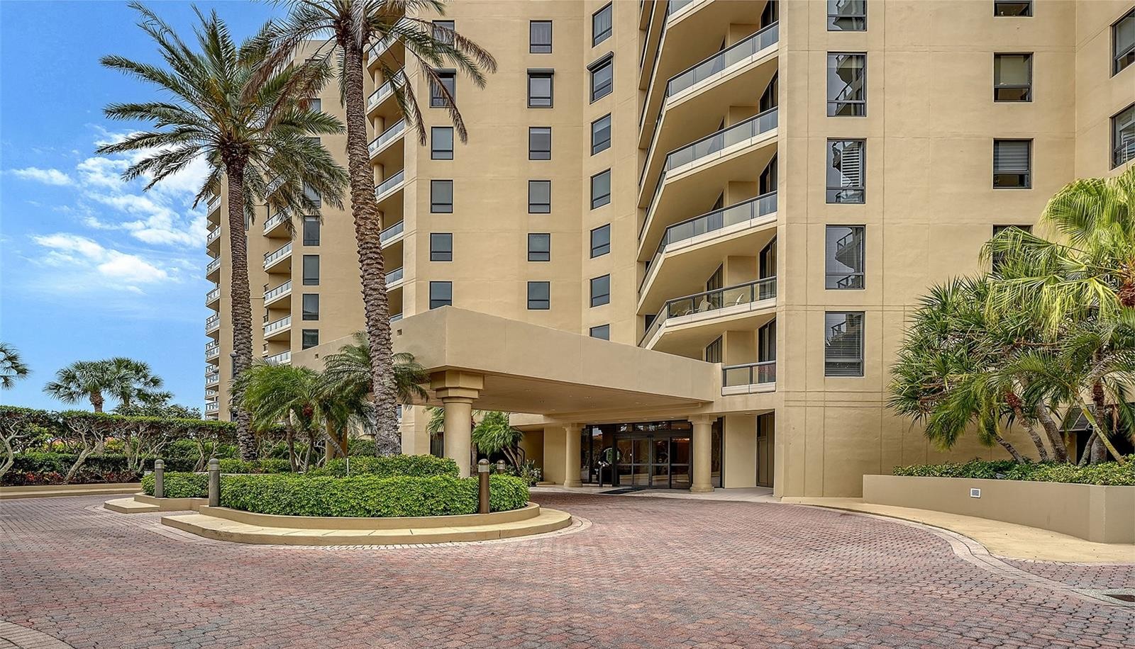 1281 GULF OF MEXICO DR #111