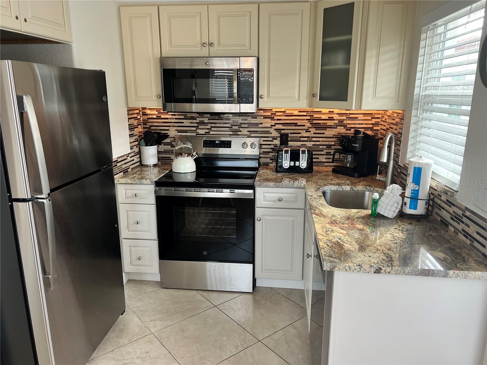 6154 MIDNIGHT PASS RD #B07