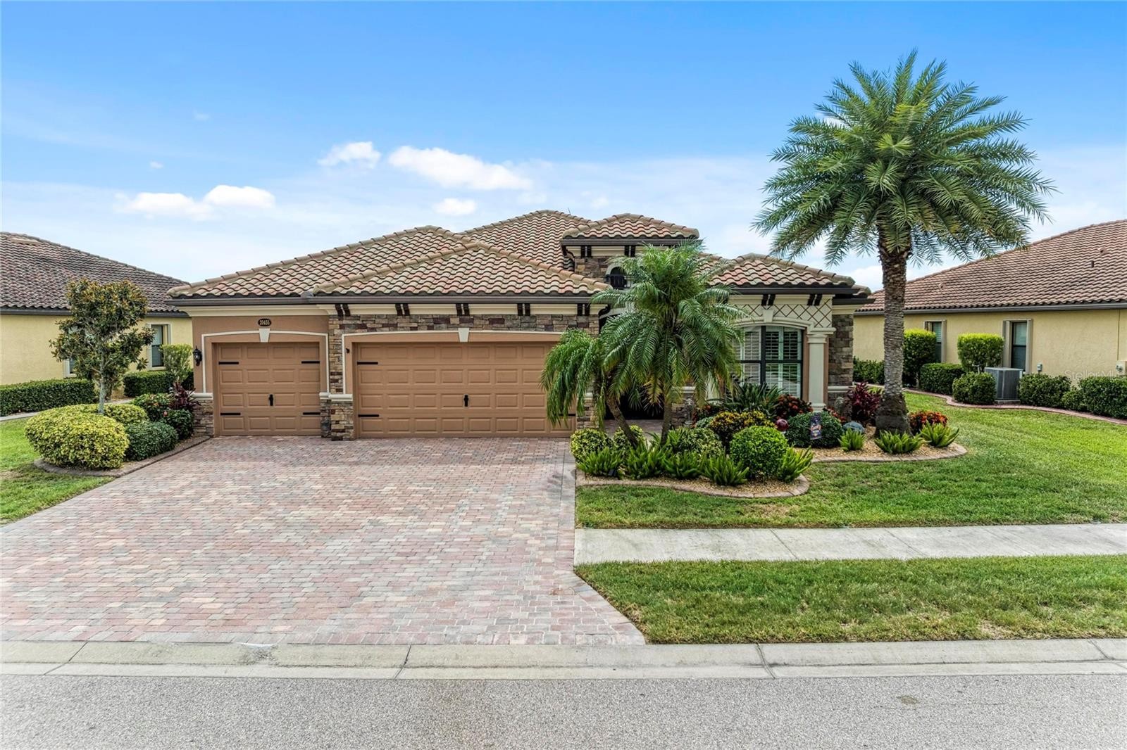 20455 GRANLAGO DR