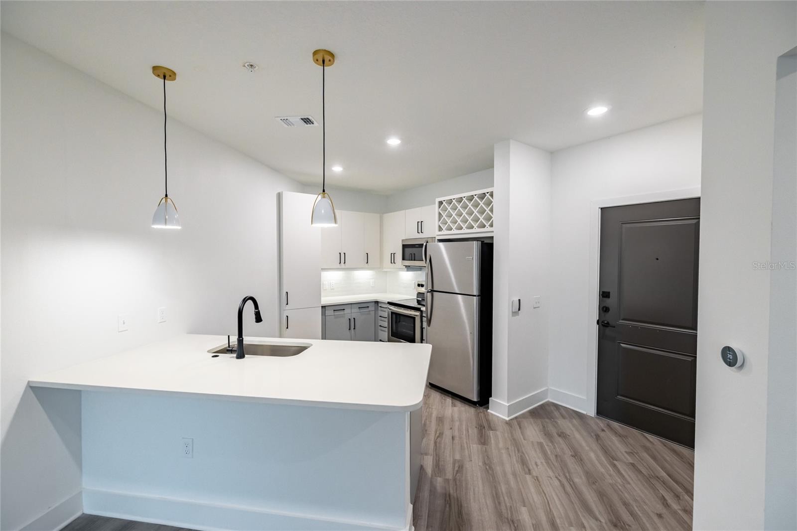 1420 LAKEFRONT DR #7410