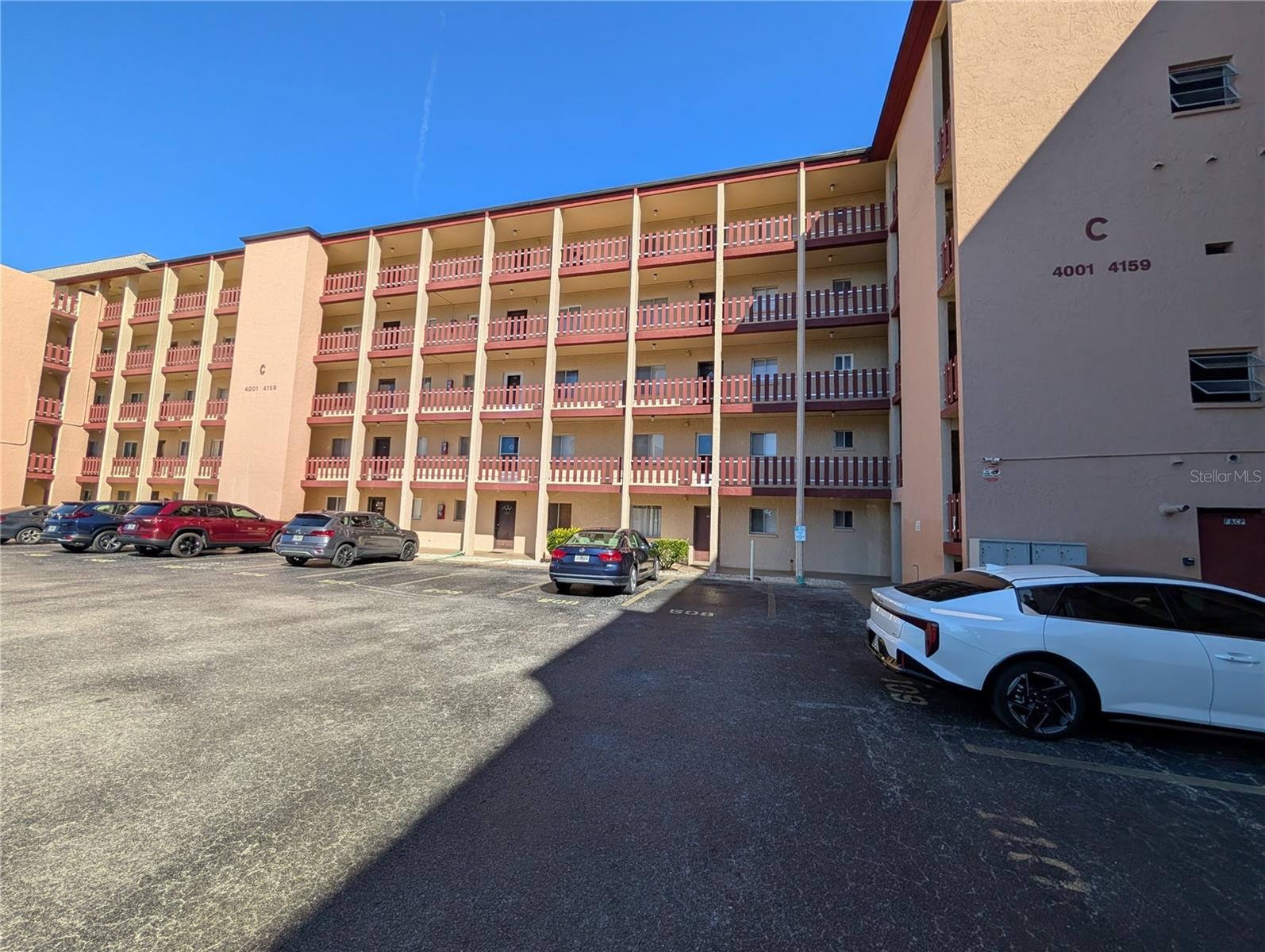 4017 LAKE BAYSHORE DR #109