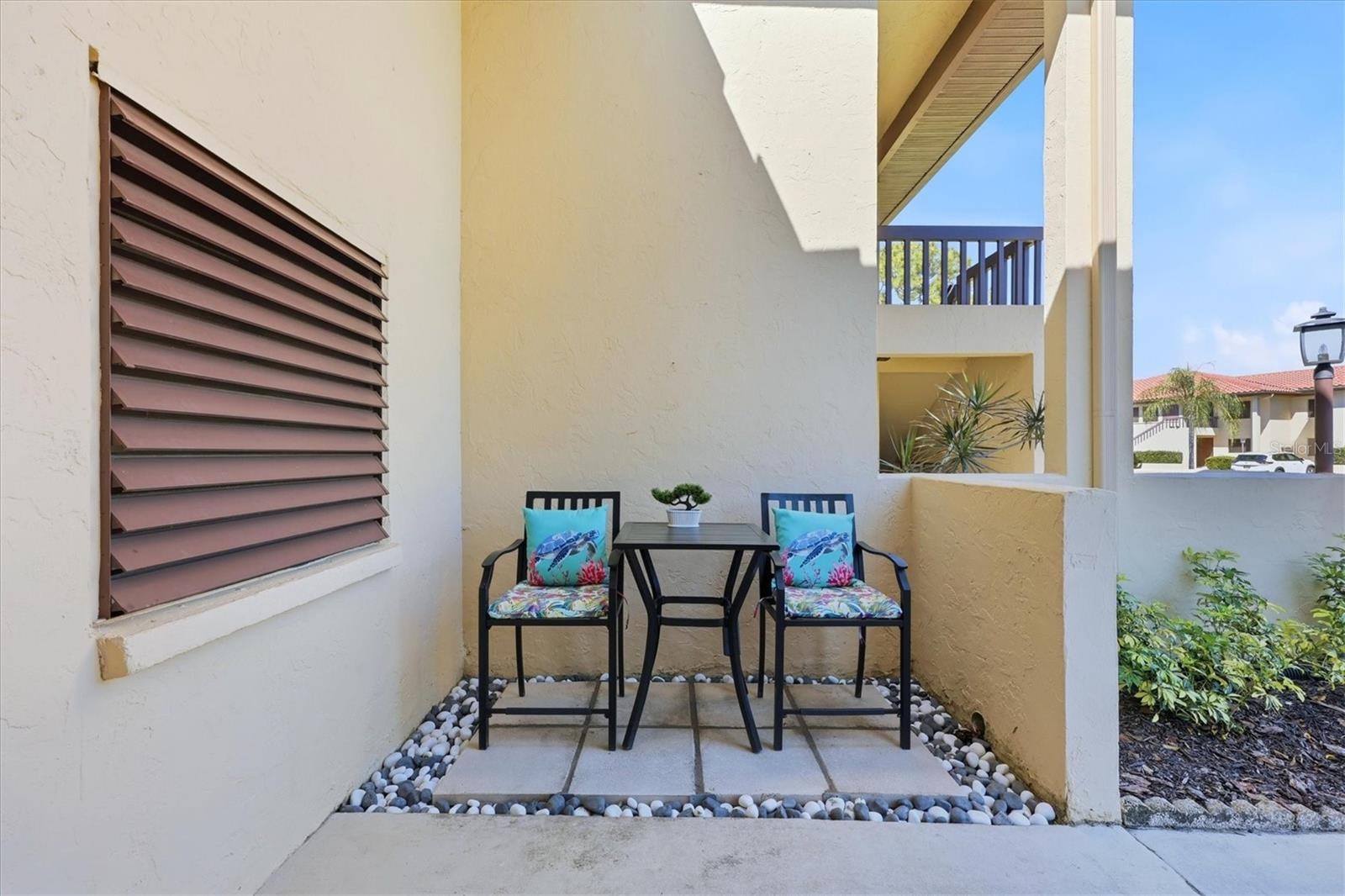 5216 LAKE VILLAGE DR #71