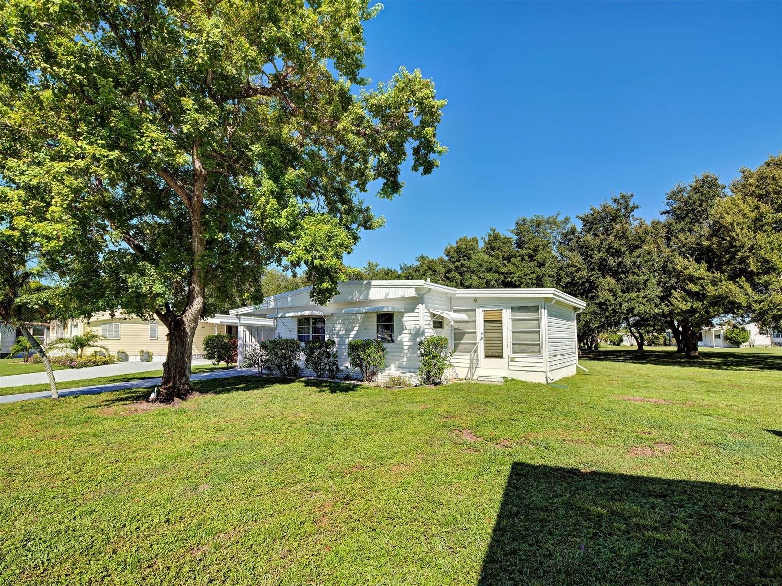 6786 HOEMI CT