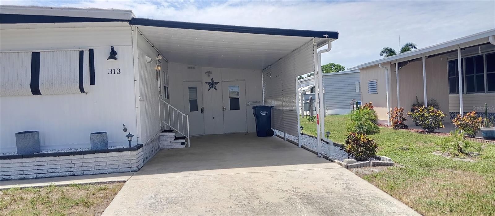 313 DANUBE CIR