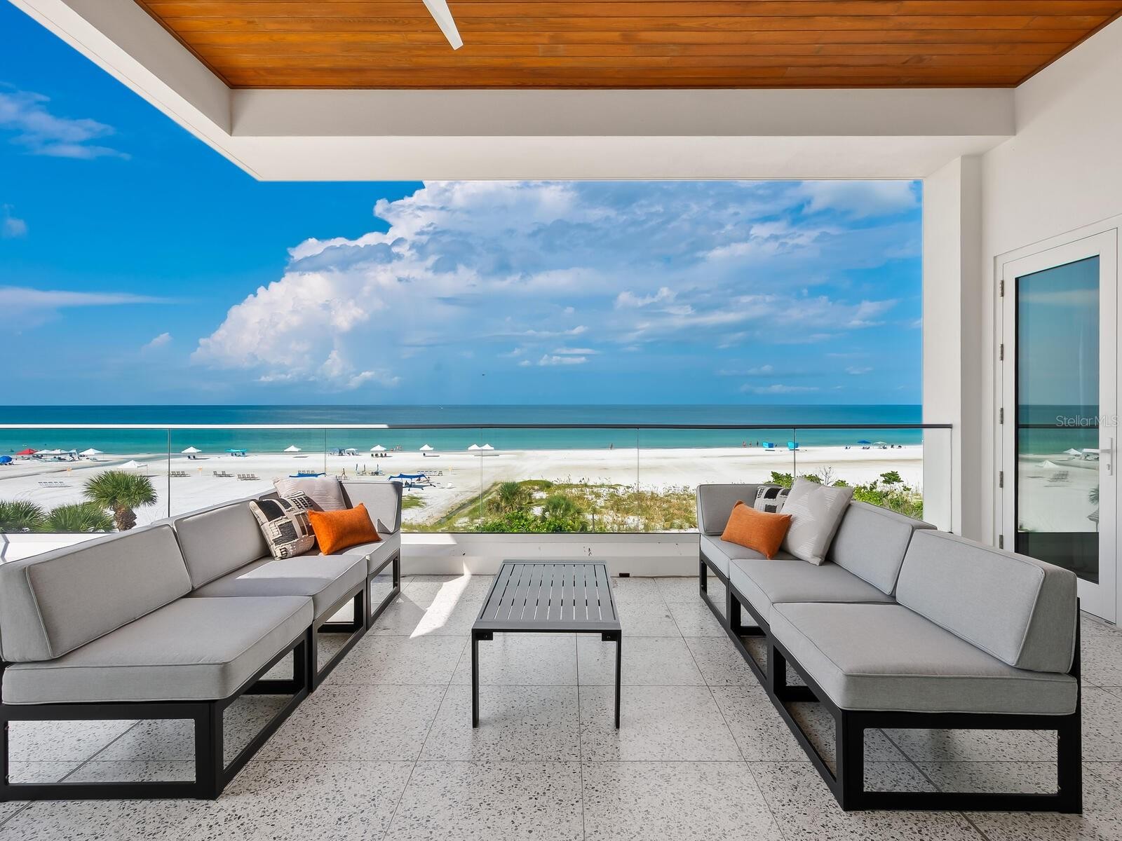 6100 MIDNIGHT PASS RD #401