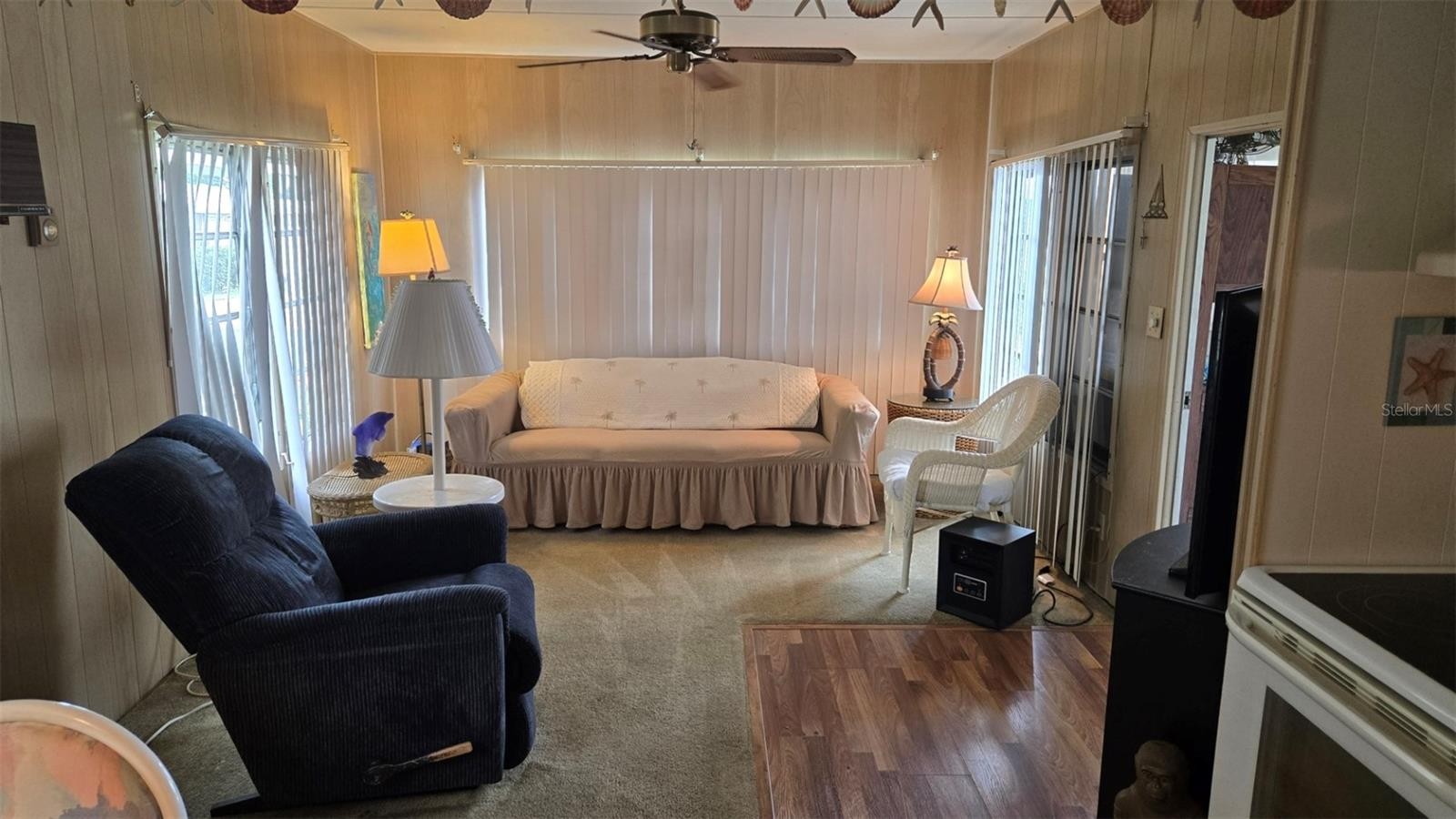 3323 BONNIE DR