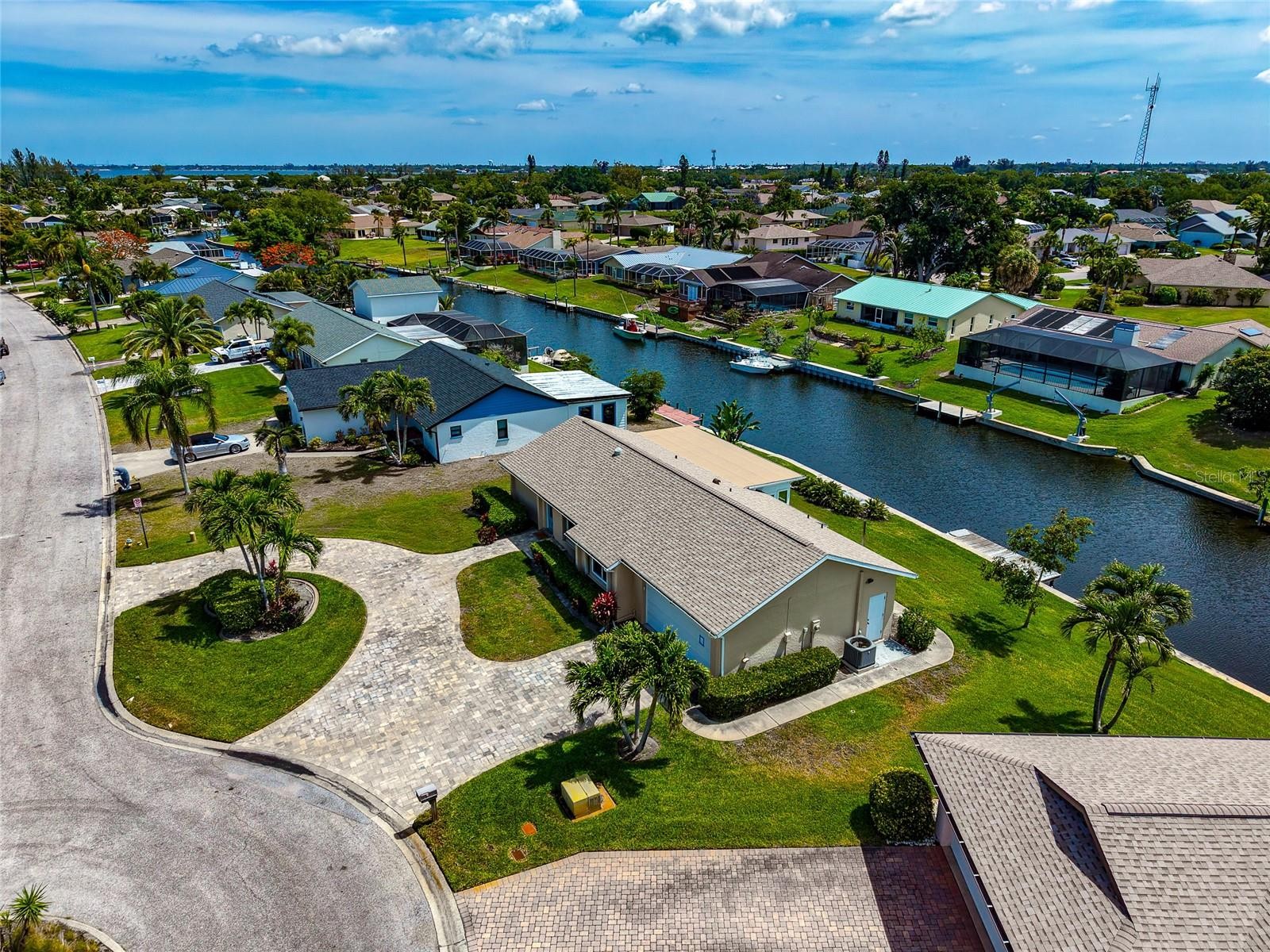 5011 MANGROVE POINT RD