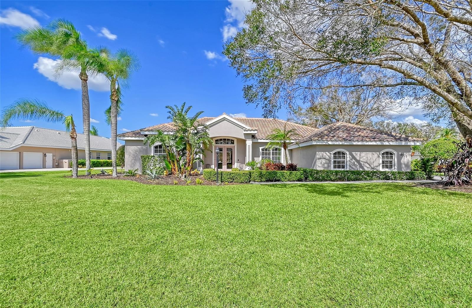 8975 Misty Creek Dr Sarasota Florida 34241