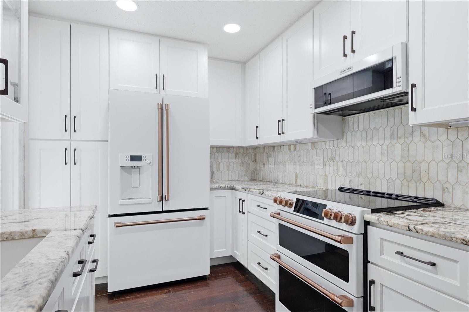 2520 HUNTINGTON AVE