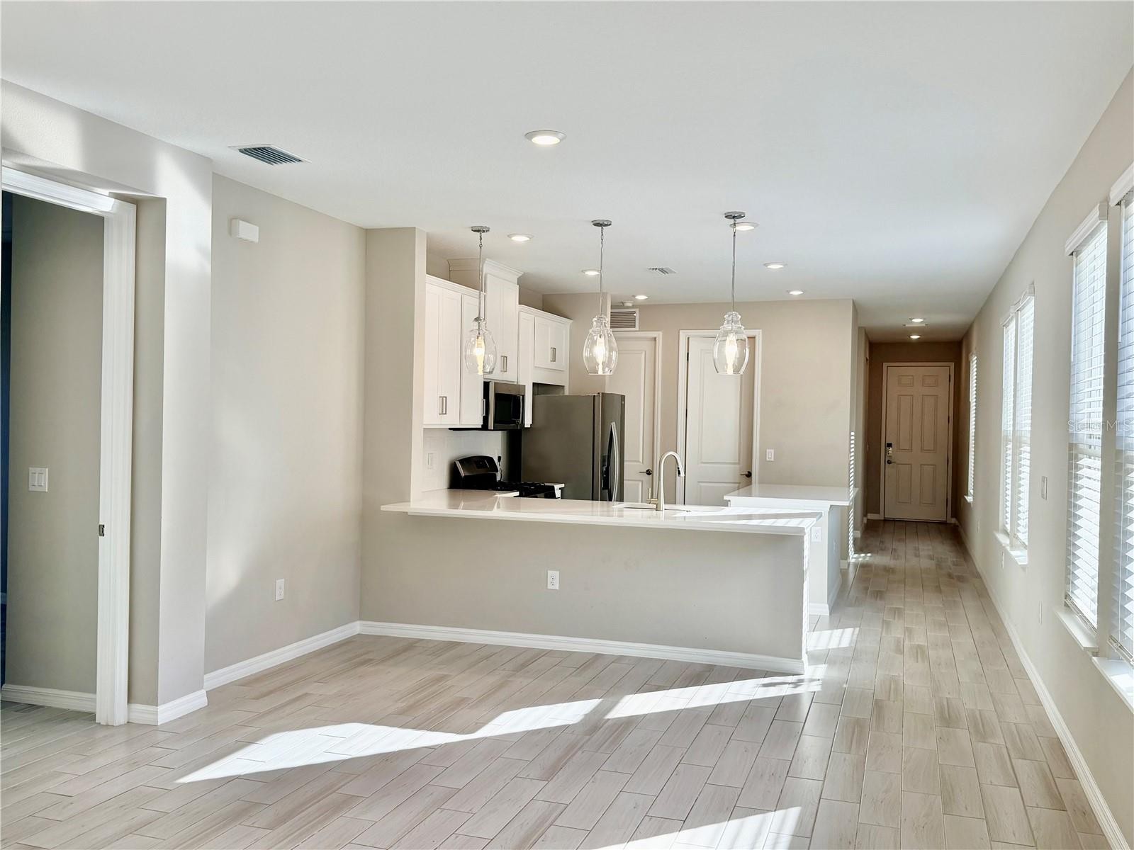 15109 SHADY PALMS LN