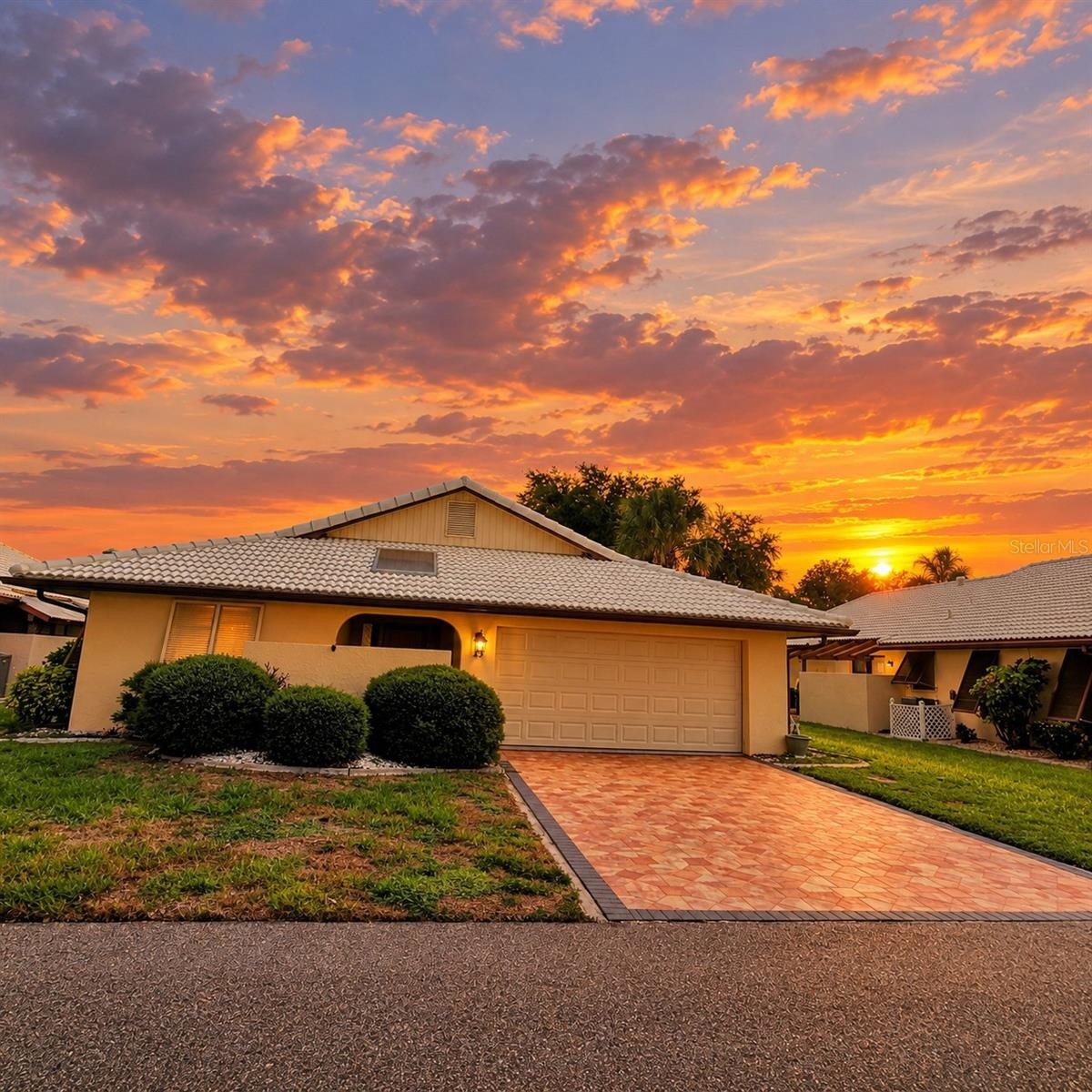 49 SANDSTONE CIR
