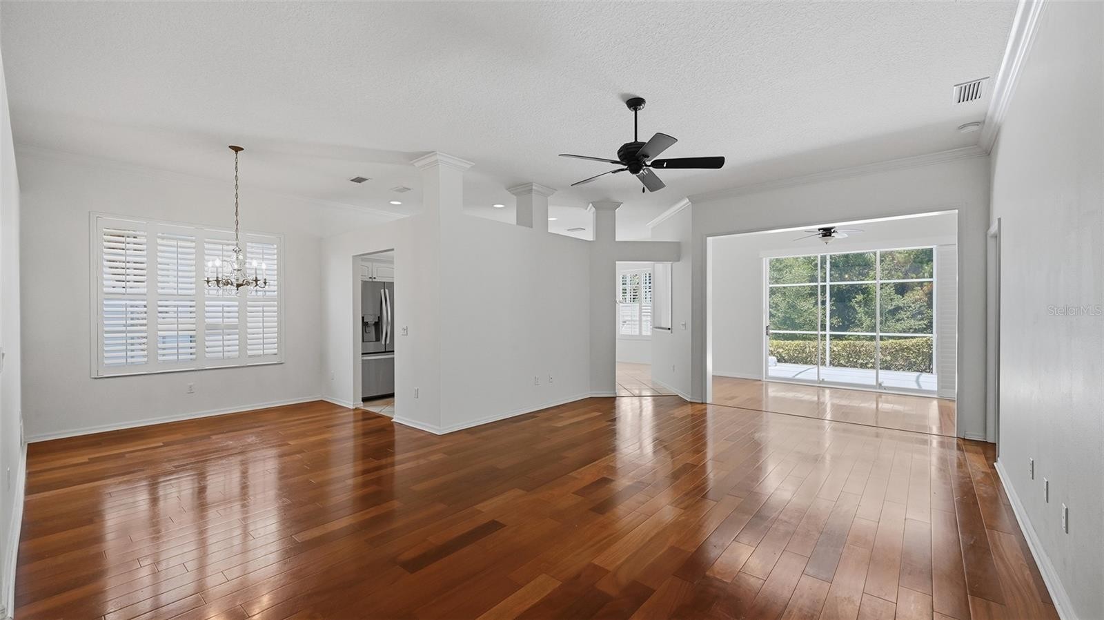 238 VESTAVIA DR