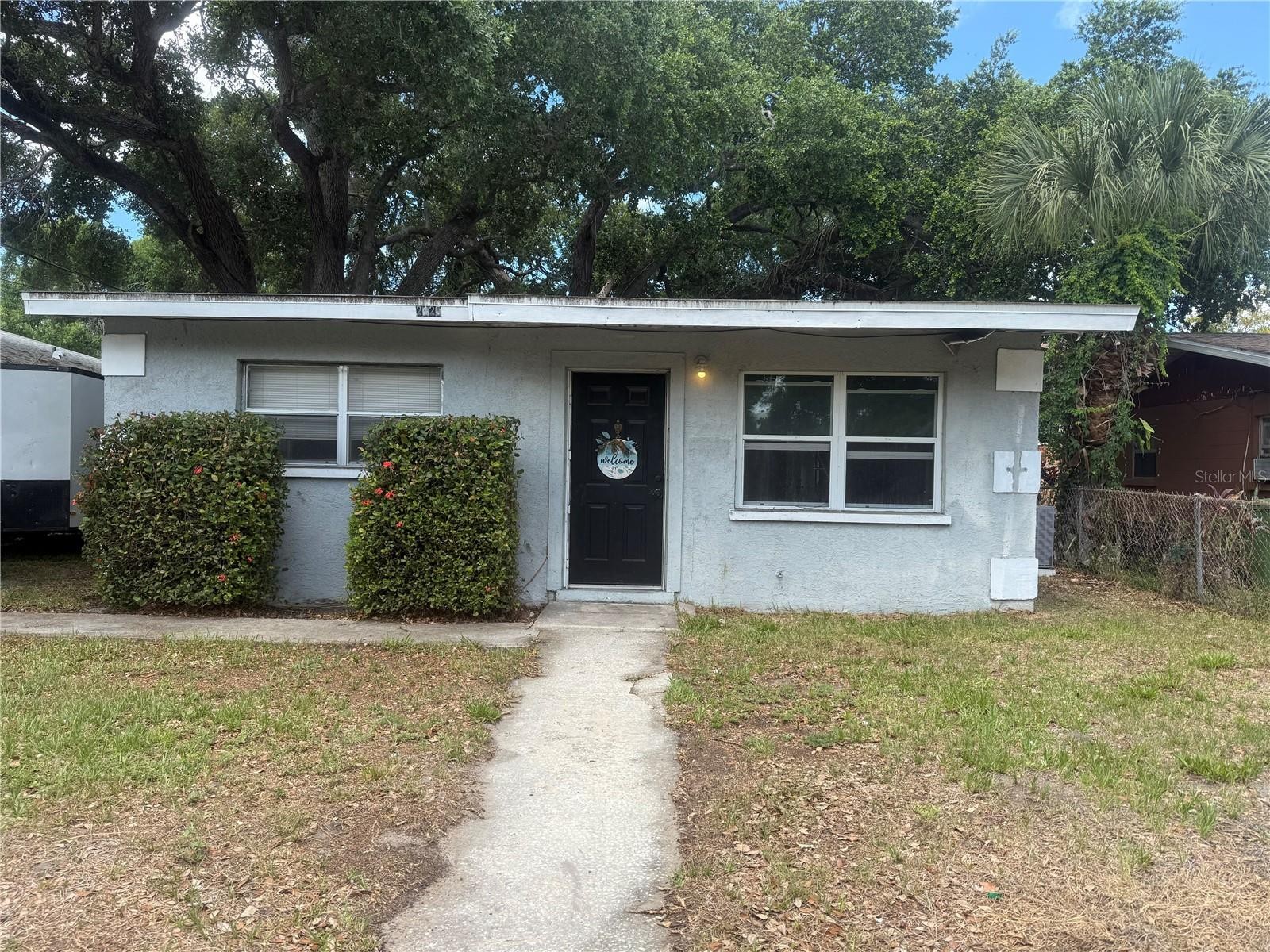 2425 DIXIE AVE