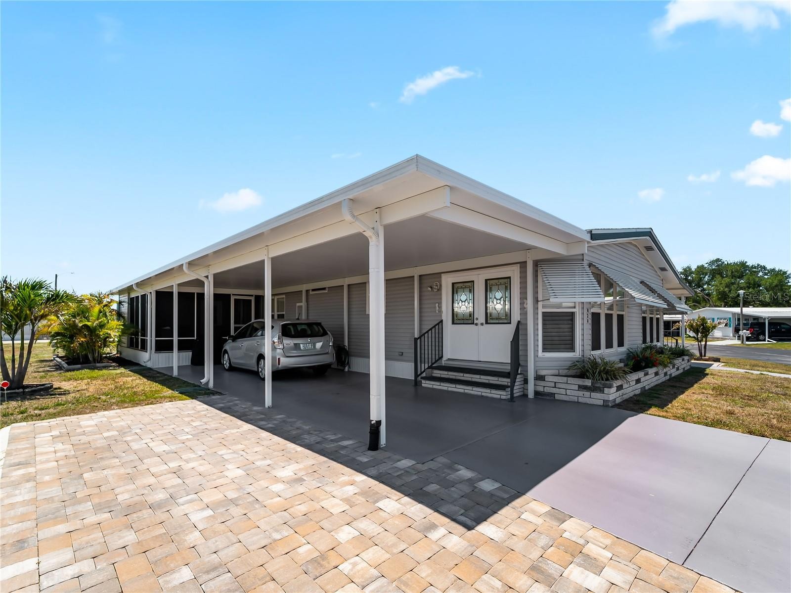 424 BOXWOOD DR