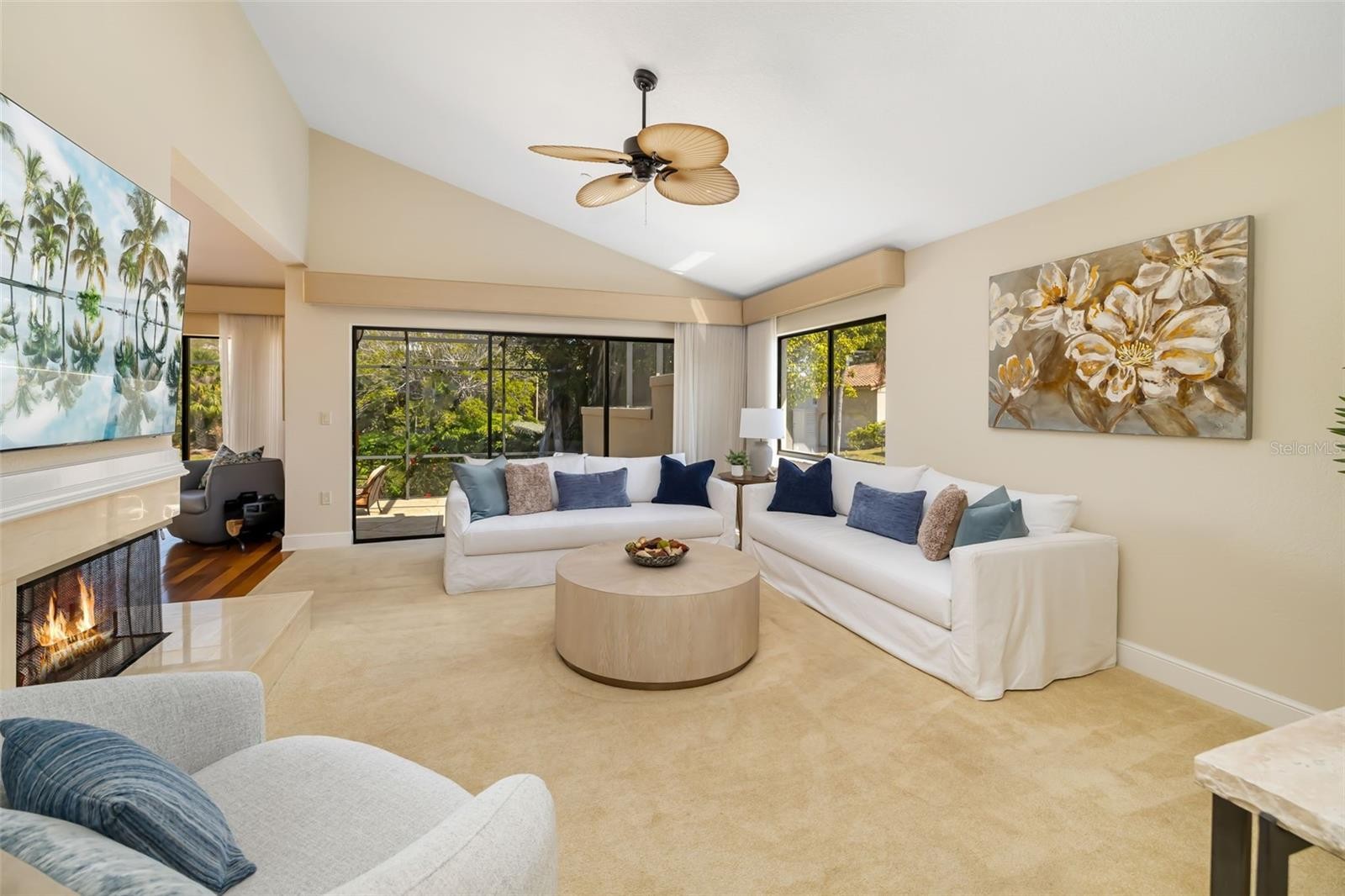 2326 HARBOUR OAKS DR