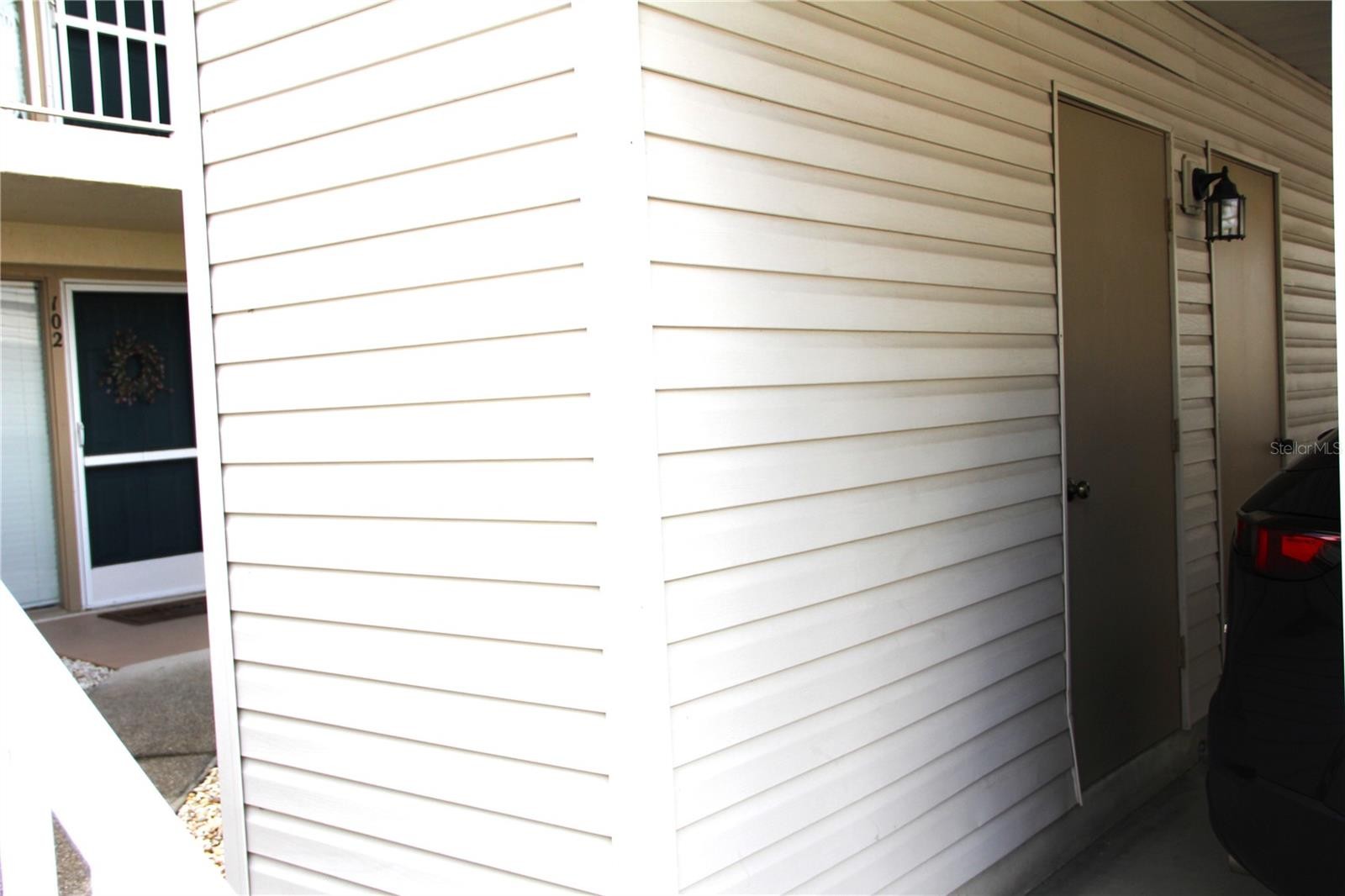 204 SILVER LAKE DR #102