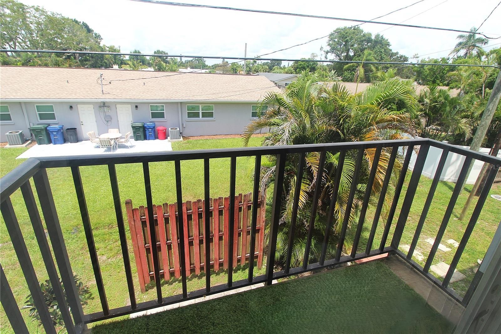 3101 BEE RIDGE RD #209