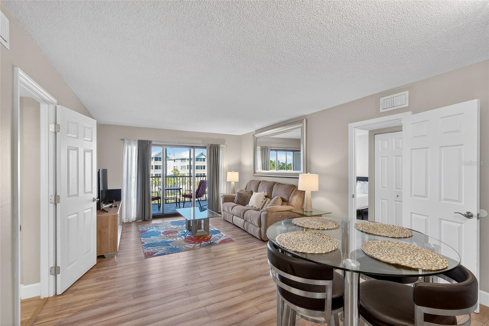 5855 MIDNIGHT PASS RD #408