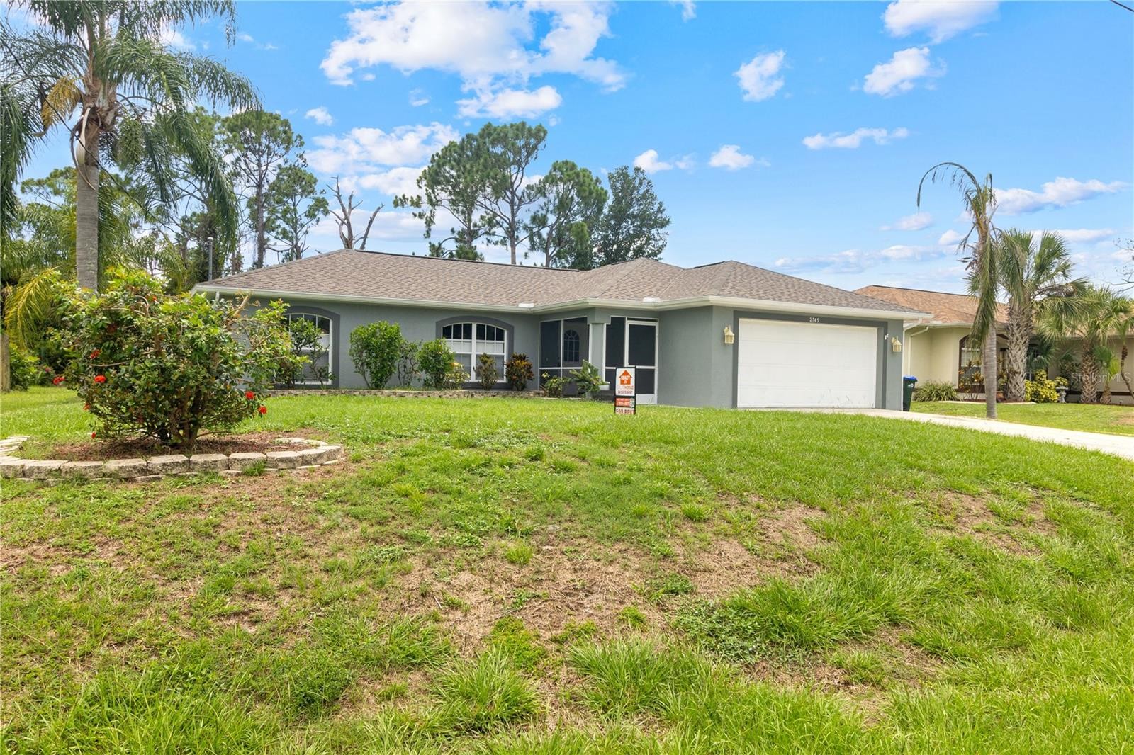 2745 NELLIE LN