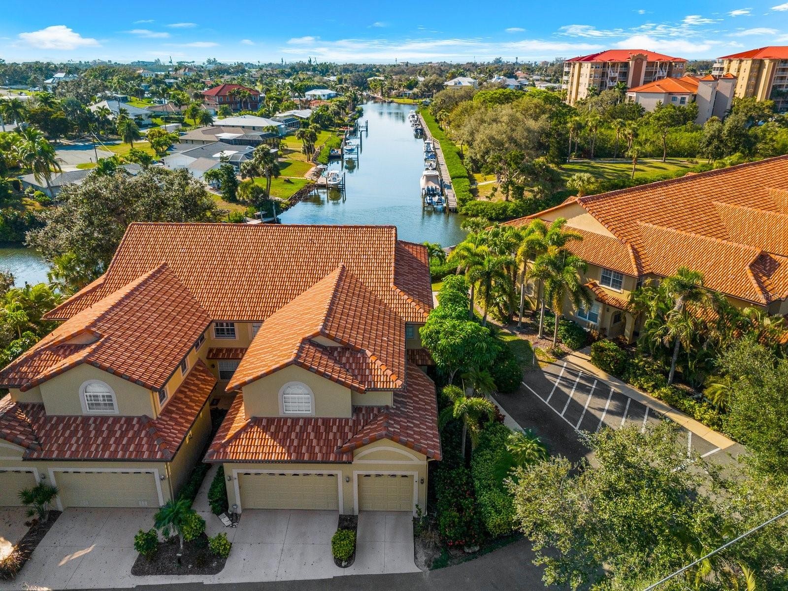 1202 JESSIE HARBOR DR #1204