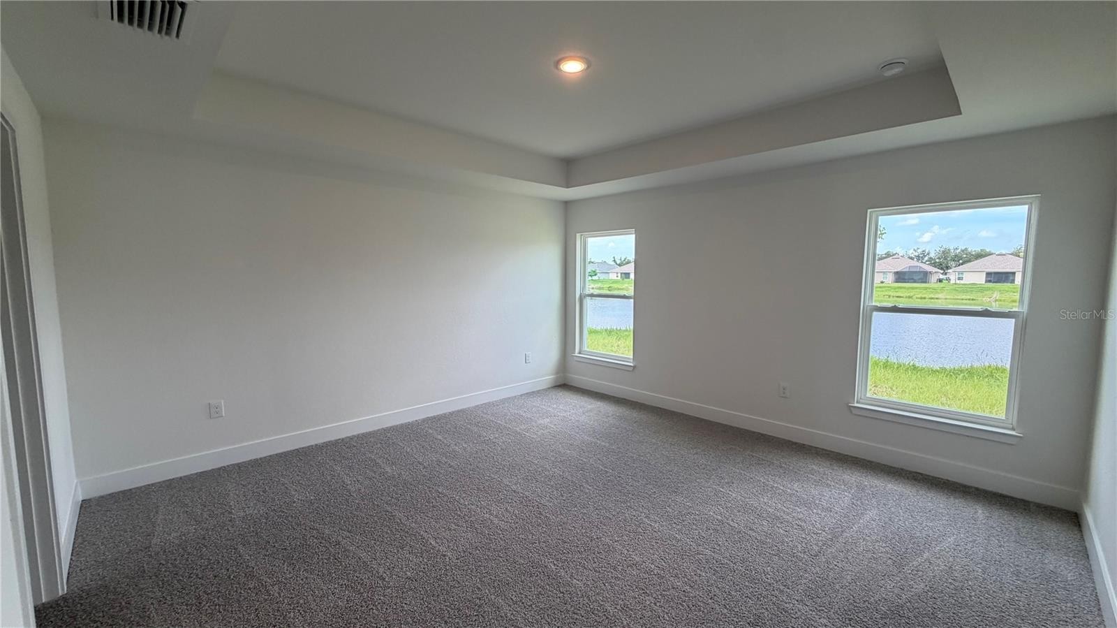 2683 AVERLAND LOOP
