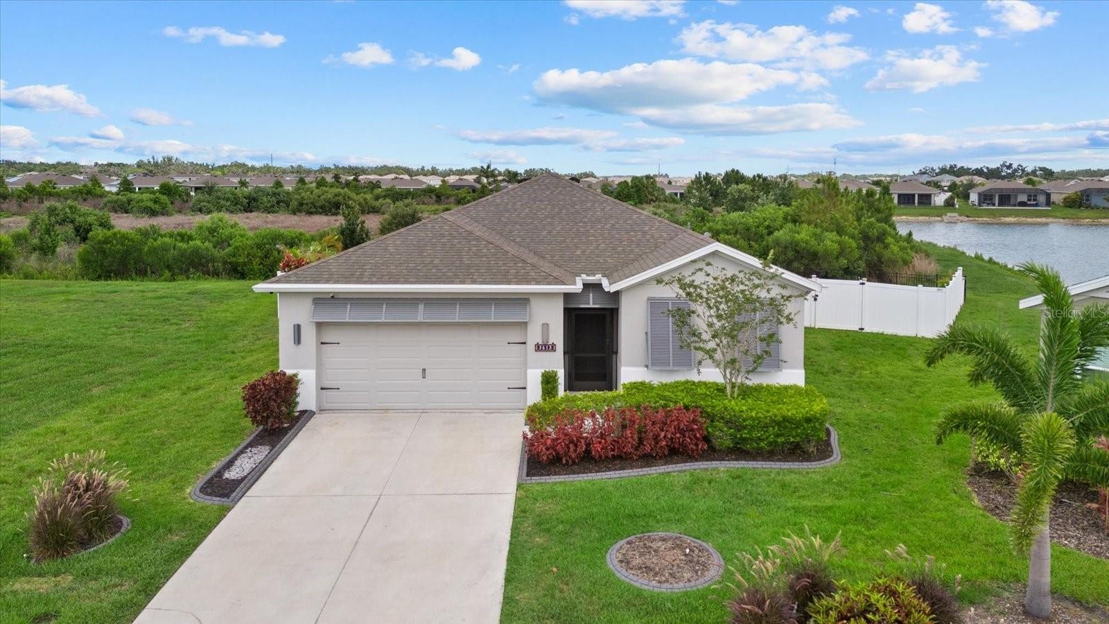 3613 MOSSY LIMB CT