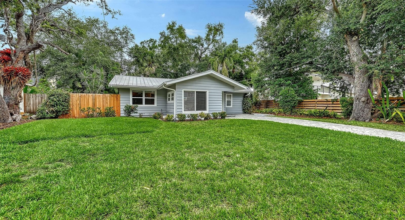 1773 HARMONY LN