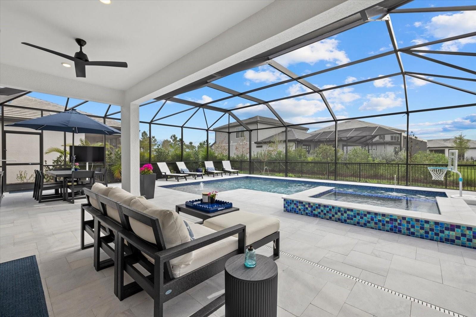 5576 SILVERSIDE PINE CT