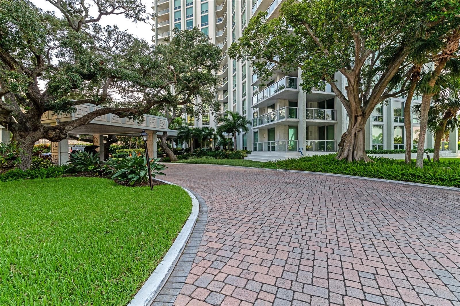 1111 N GULFSTREAM AVE #1A AVE #1A