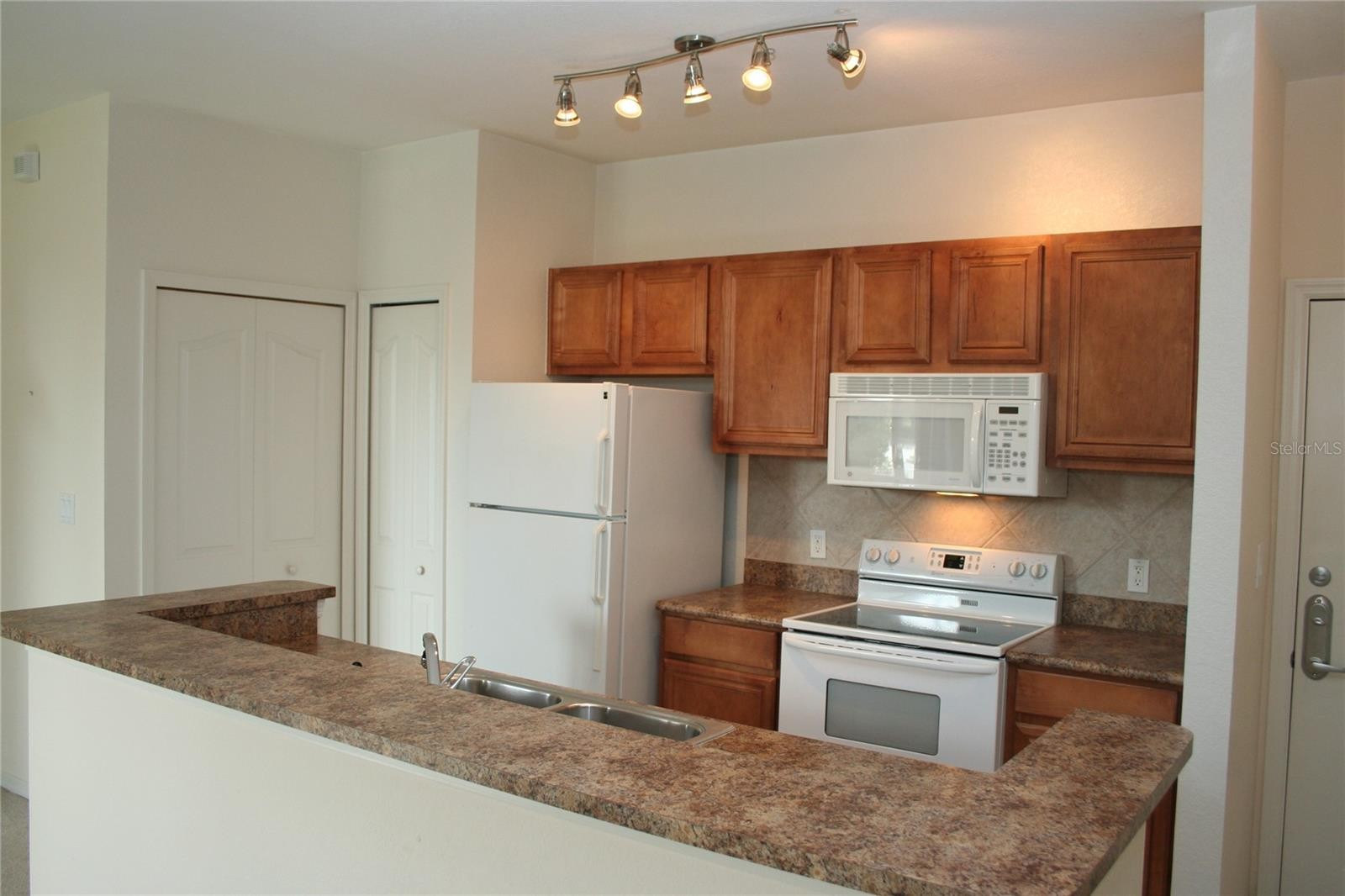 8341 38TH STREET CIR E #107