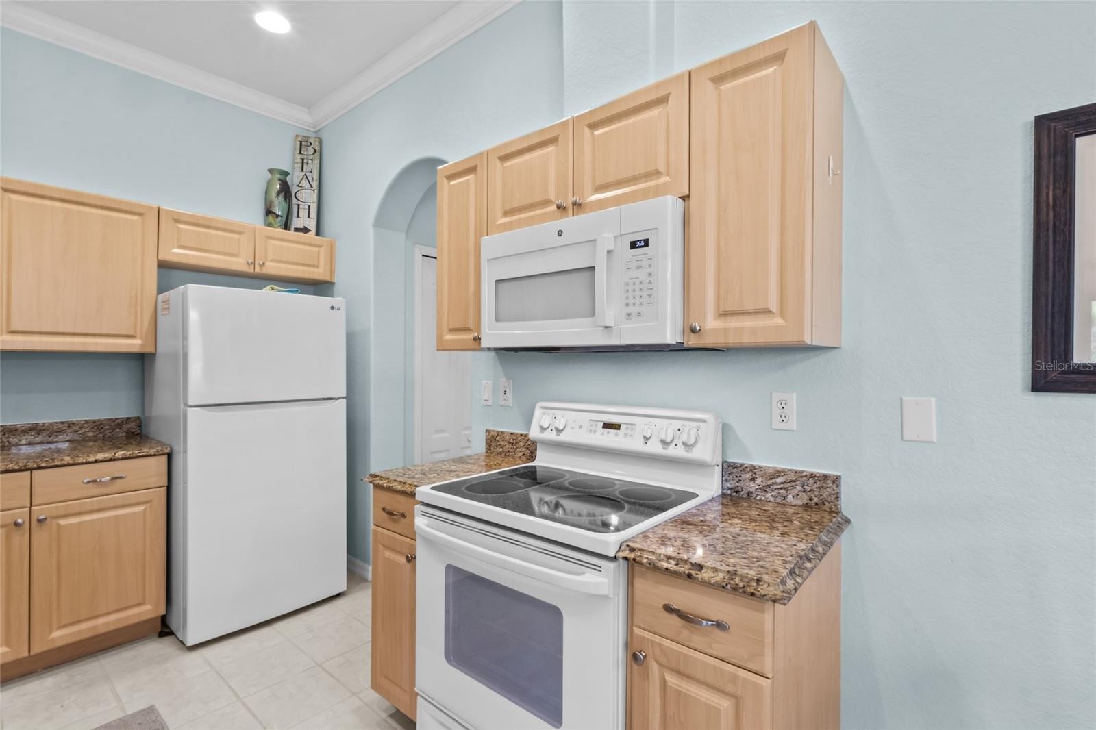 1202 AUBURN COVE CIR